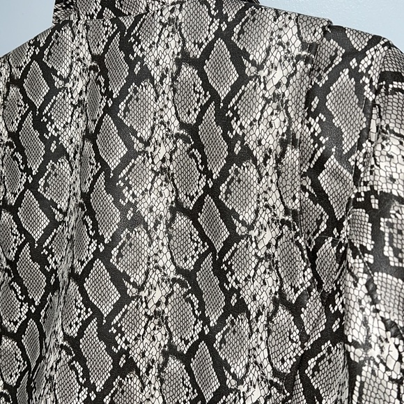 BLANKNYC faux snakeskin moto jacket - Picture 11 of 12